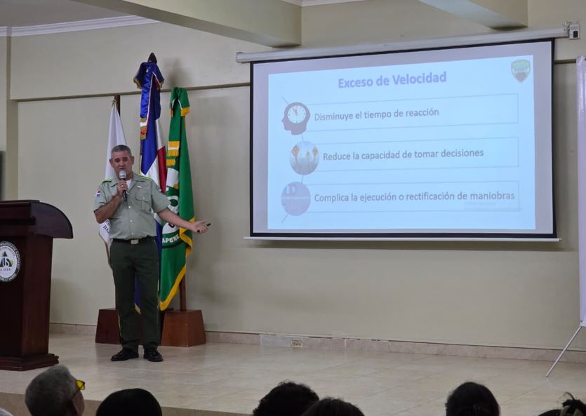 Promueven educación vial con taller de prevención ante aumento de accidentes de tránsito en RD